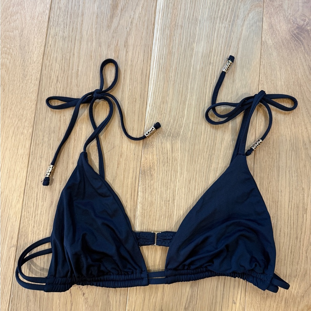 Isabella Rose Bikini Top size medium
